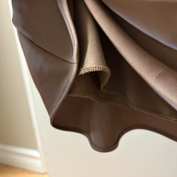 David's Bridal Bias V-Neck Tank Sheeth Long Dress | Matte Satin Size 4 Latte - Picture 5 of 5